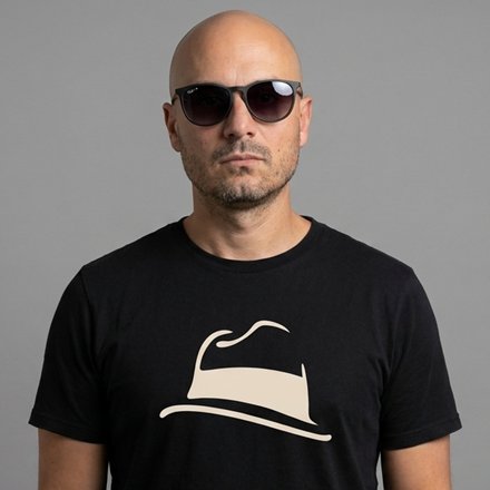 Víctor Pelá Martínez